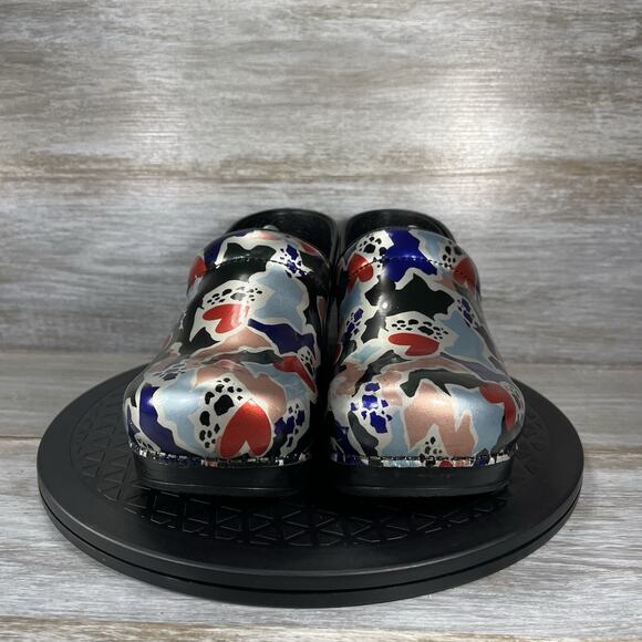 Dansko Women's Professional Patent Leather Multi Colored Clogs Size EU 40 US 10 - Picture 2 of 8